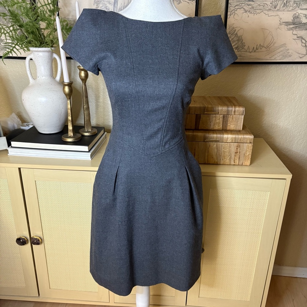 TED BAKER Kyley Gray‎ Wool Dress Size 0 Structure Career